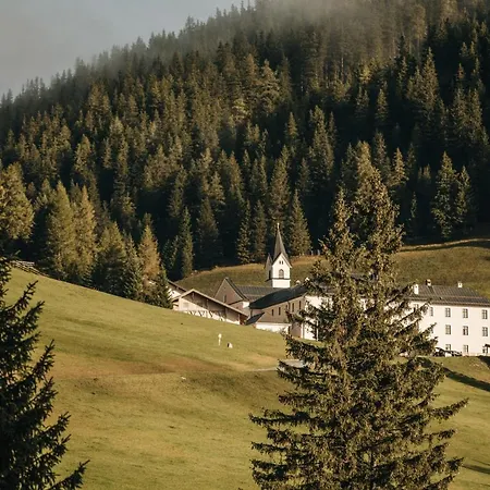 Maria Waldrast Country house *