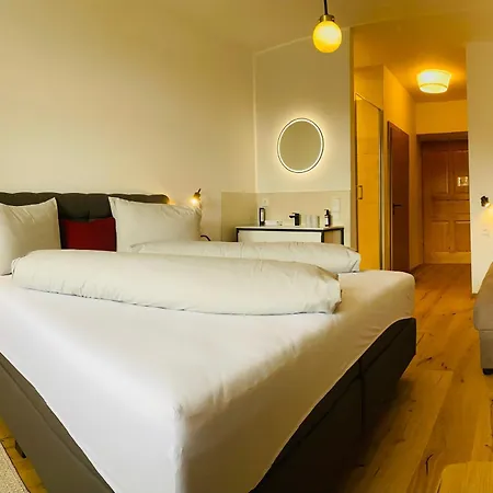 Maria Waldrast * 매트레이암브레너